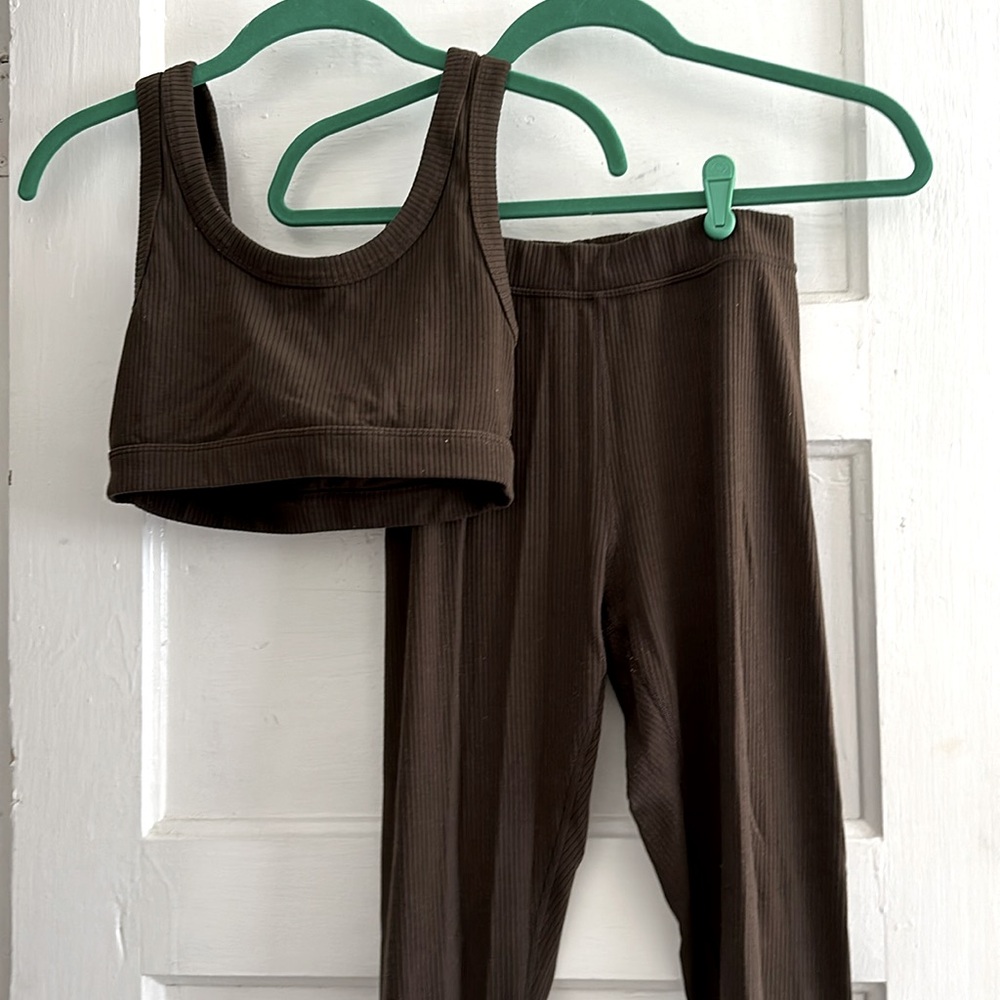 Alo Yoga set - chocolate brown
